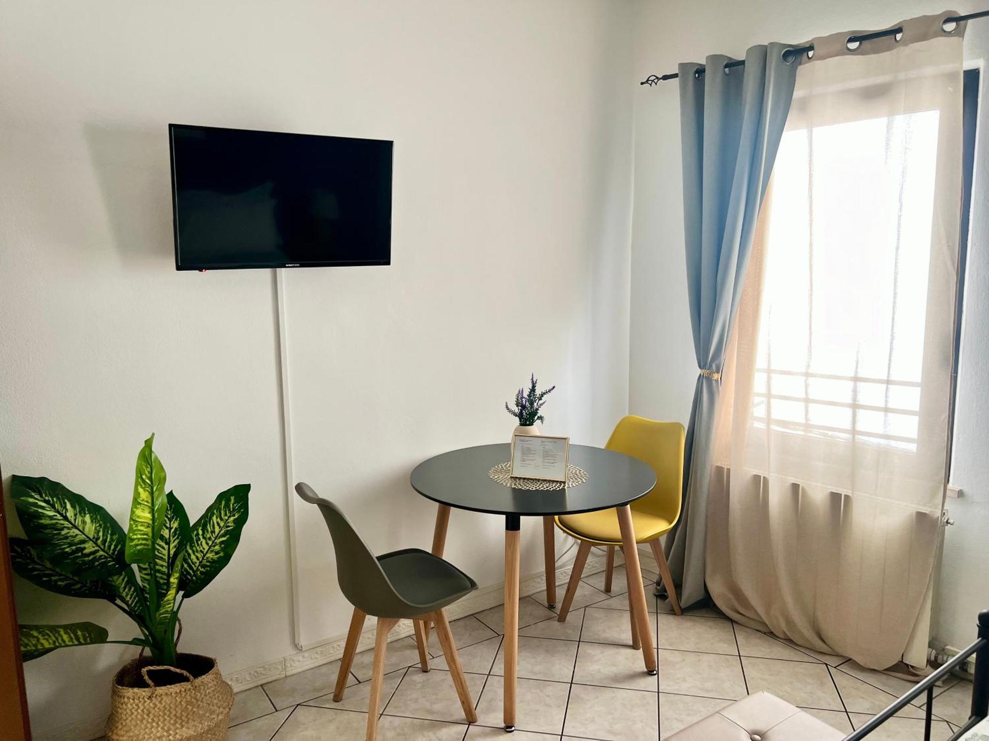 Verona Rooms Экстерьер фото